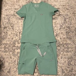 Limited Edition coLor Figs scrubs- JADE